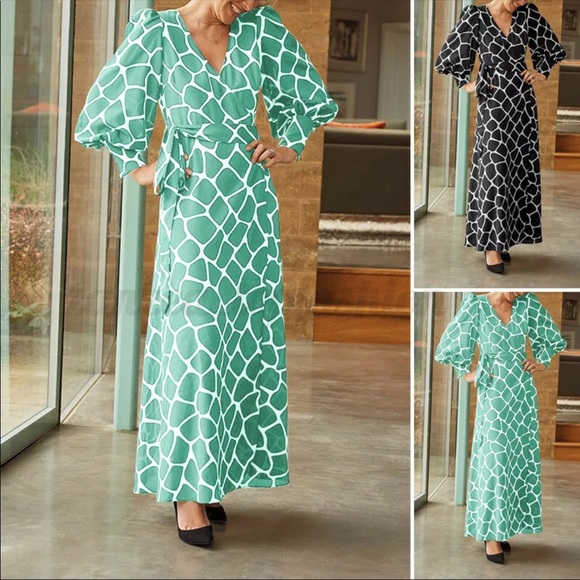 Bell Sleeved, Giraffe Print, Wrap Dress - Picture 3 of 15